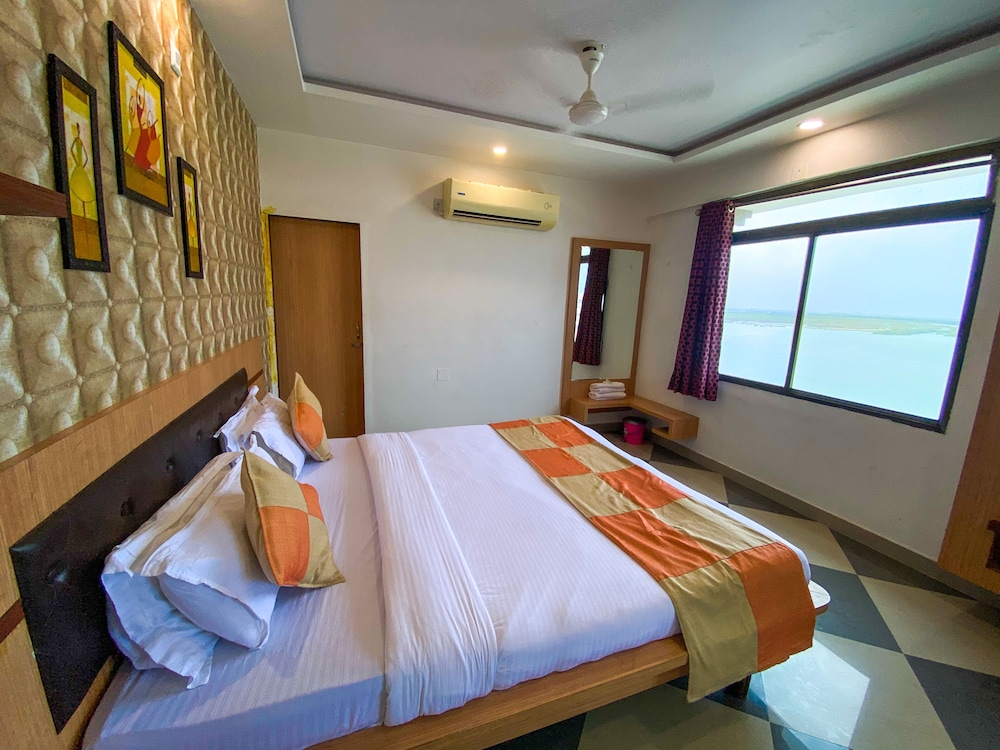 Hotel Gomti 18/40