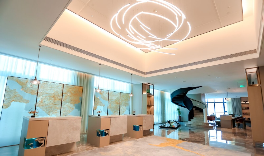 LN Dongfang Hotel Pazhou 11/60