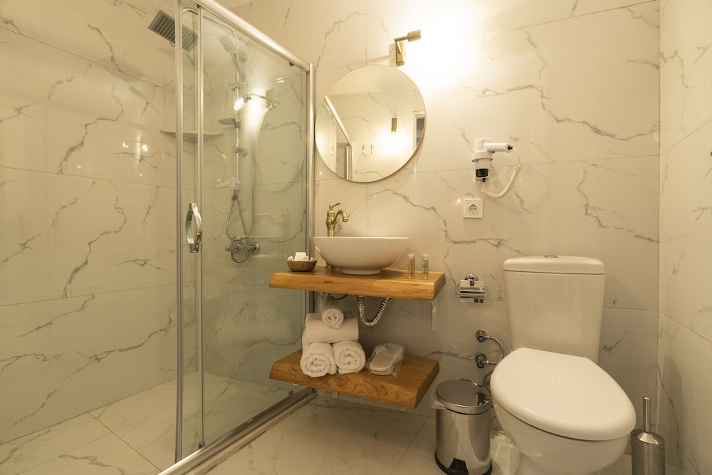 Aya Butik Otel Büyükada 43/50