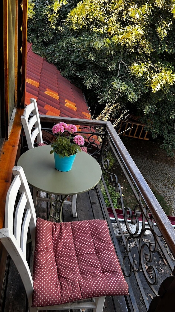Tranquilla River Lodge - Adults Only 2/50