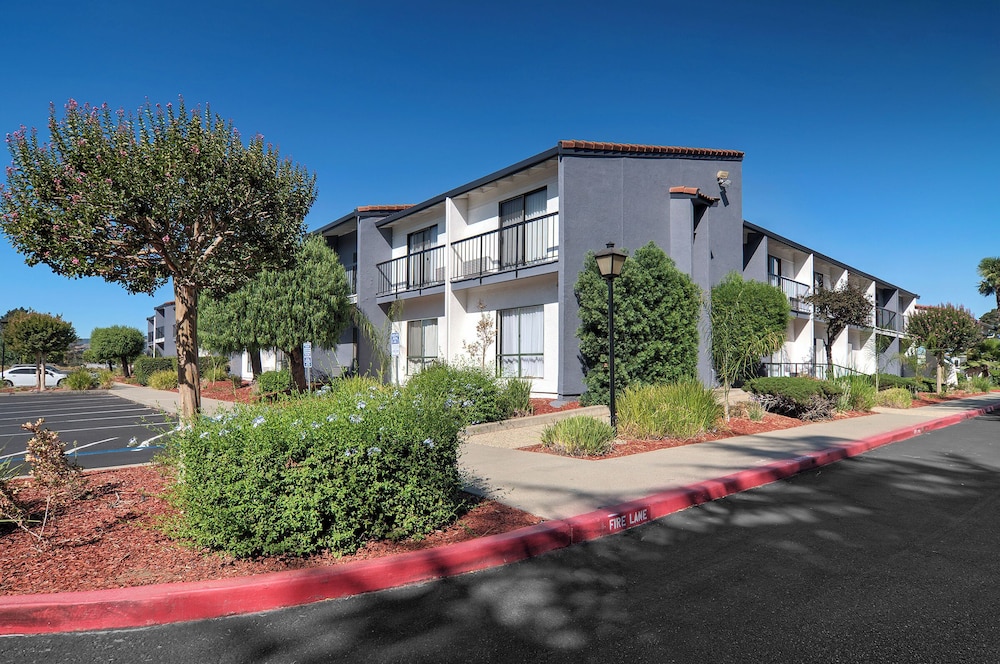 Quality Inn & Suites South San Jose / Morgan Hill 1/42