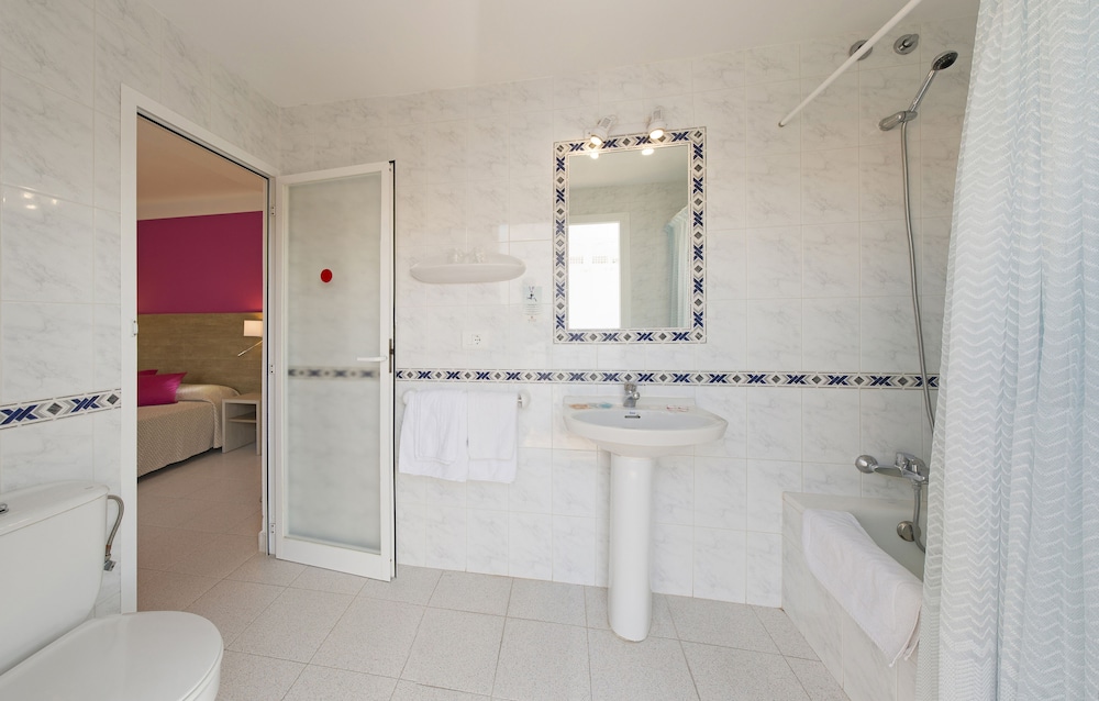 Hostal Mari 49/50
