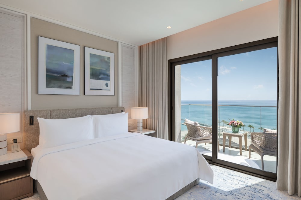 Address Beach Resort Fujairah 10/50