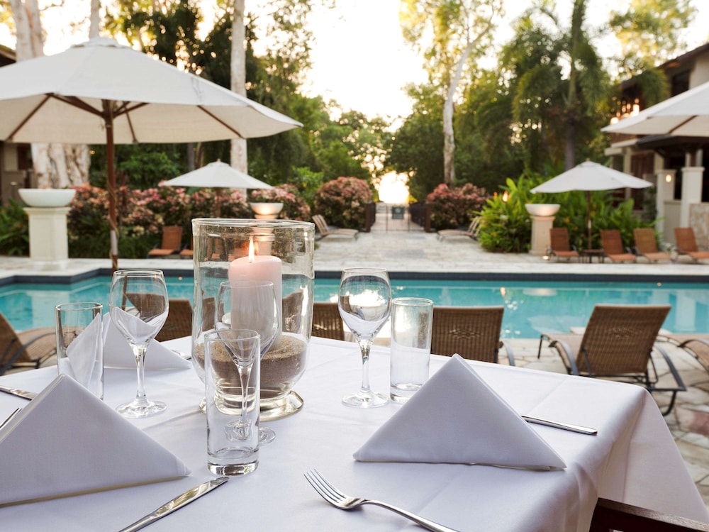 Pullman Palm Cove Sea Temple Resort and Spa 4/77