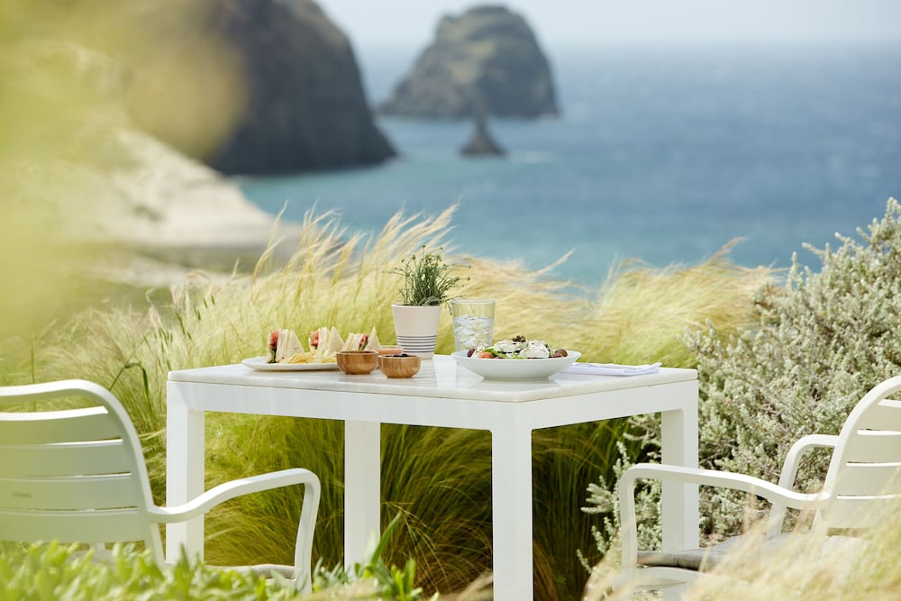 Milos Breeze Boutique Hotel 45/50