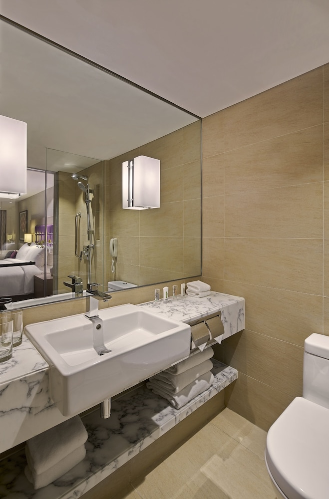 Holiday Inn Golden Mile Hong Kong 40/79