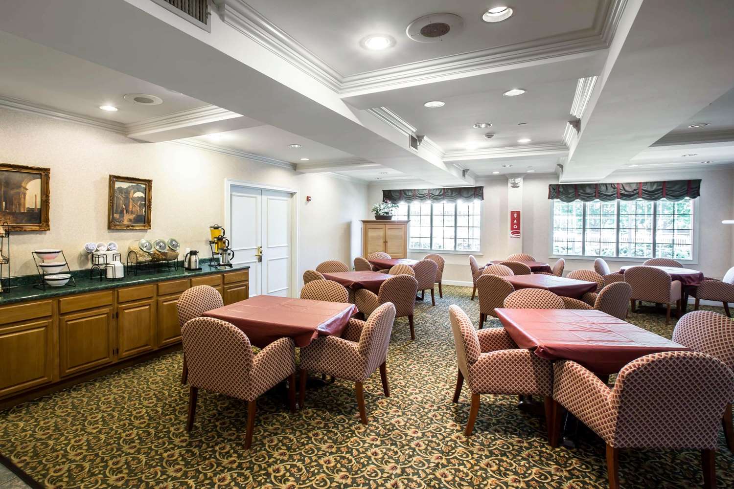 Econo Lodge 7/16