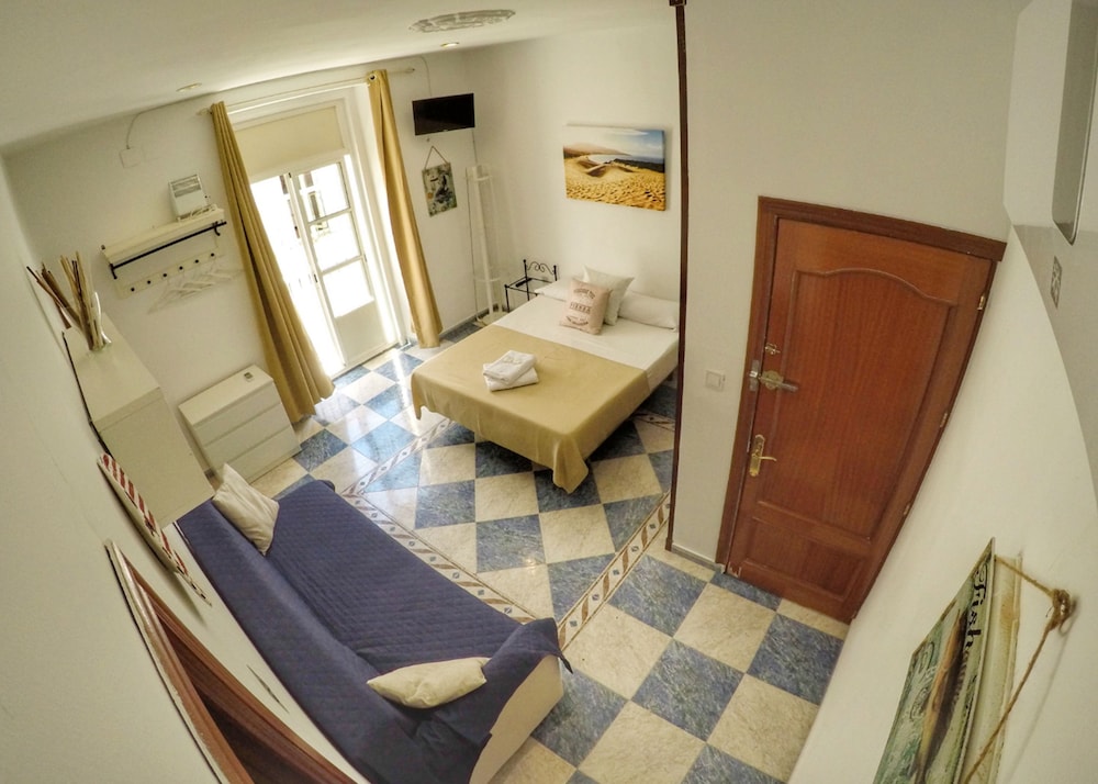Spanish Galleon Lodge 9/40