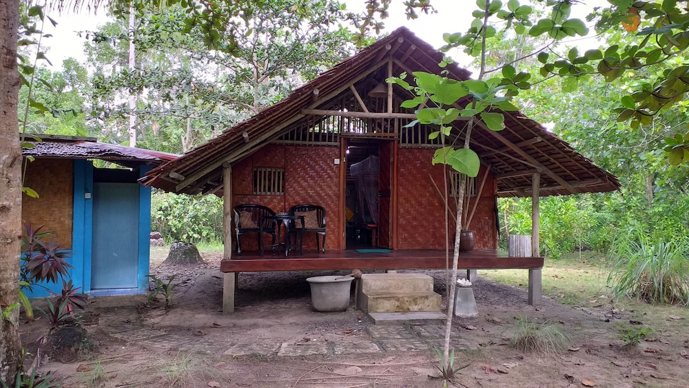 Mutiara Beach Resort 66/69