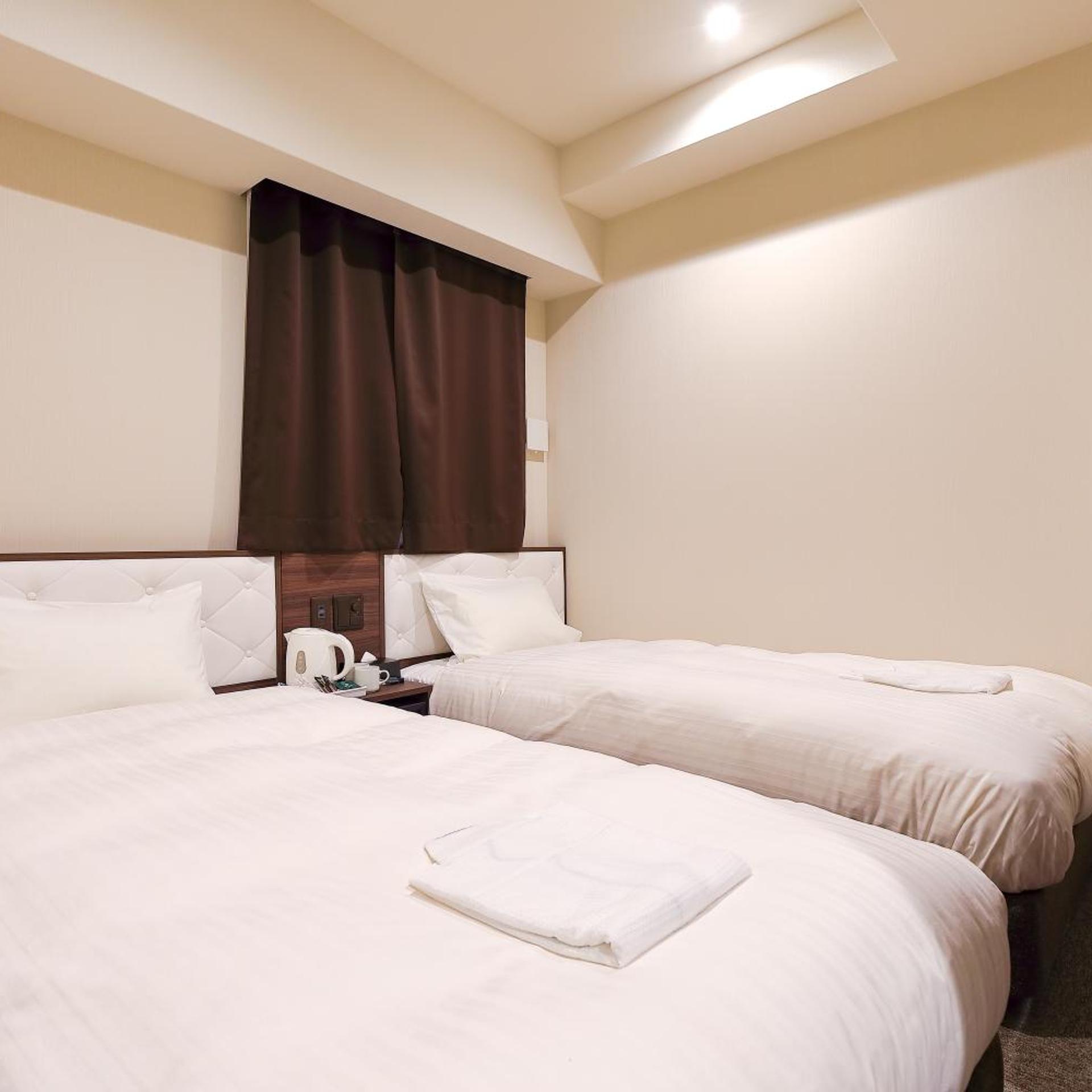 ECONOMY, TWIN BEDS