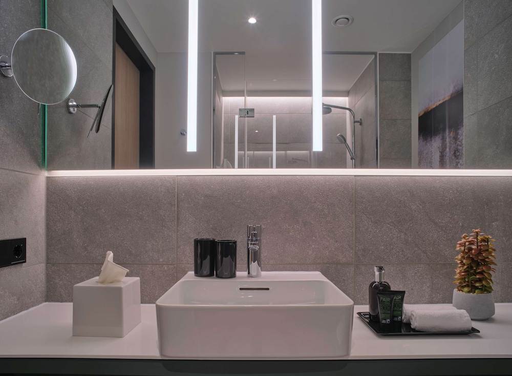 Adina Apartment Hotel Wiesbaden 24/69