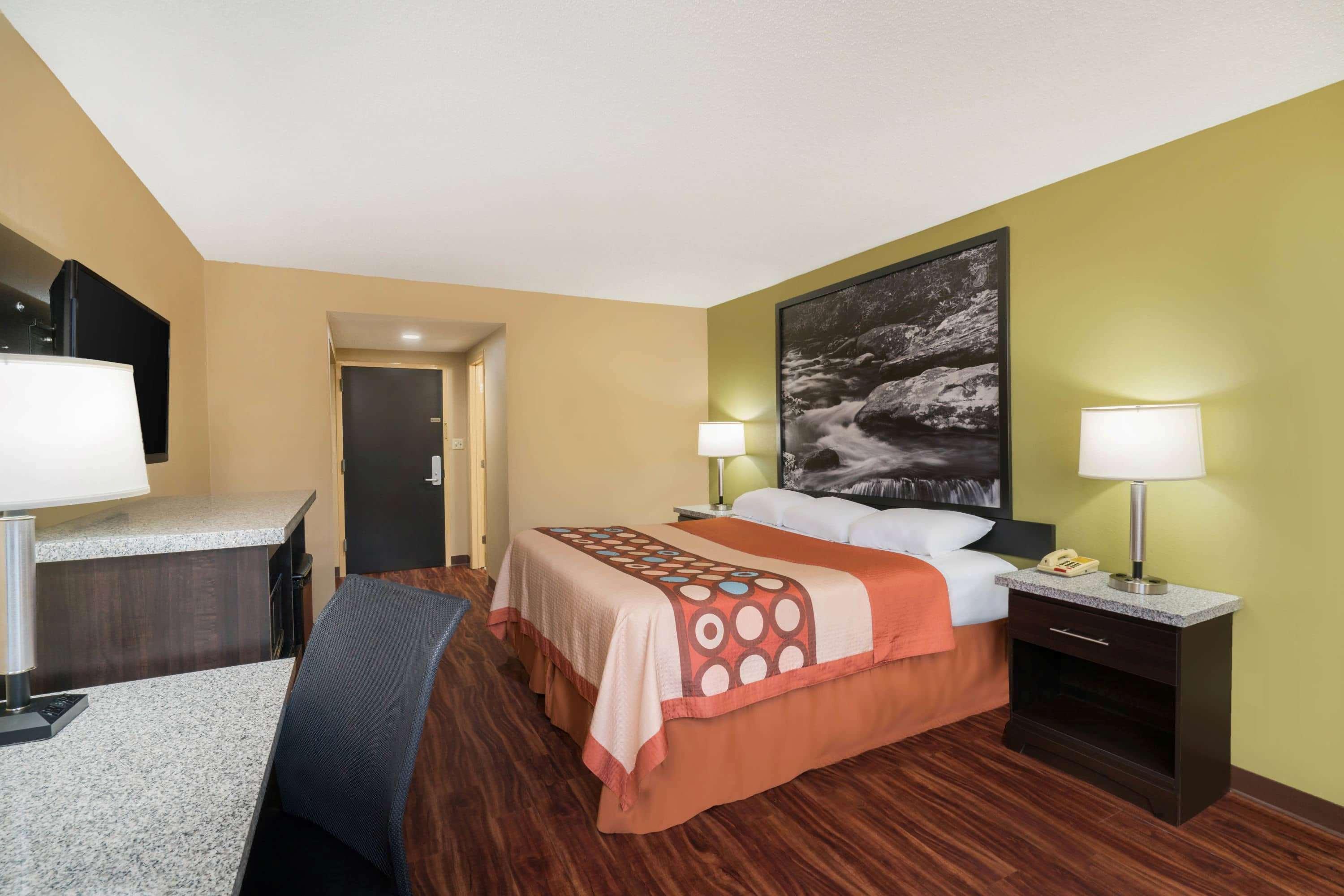Super 8 by Wyndham Raleigh North East 23/32