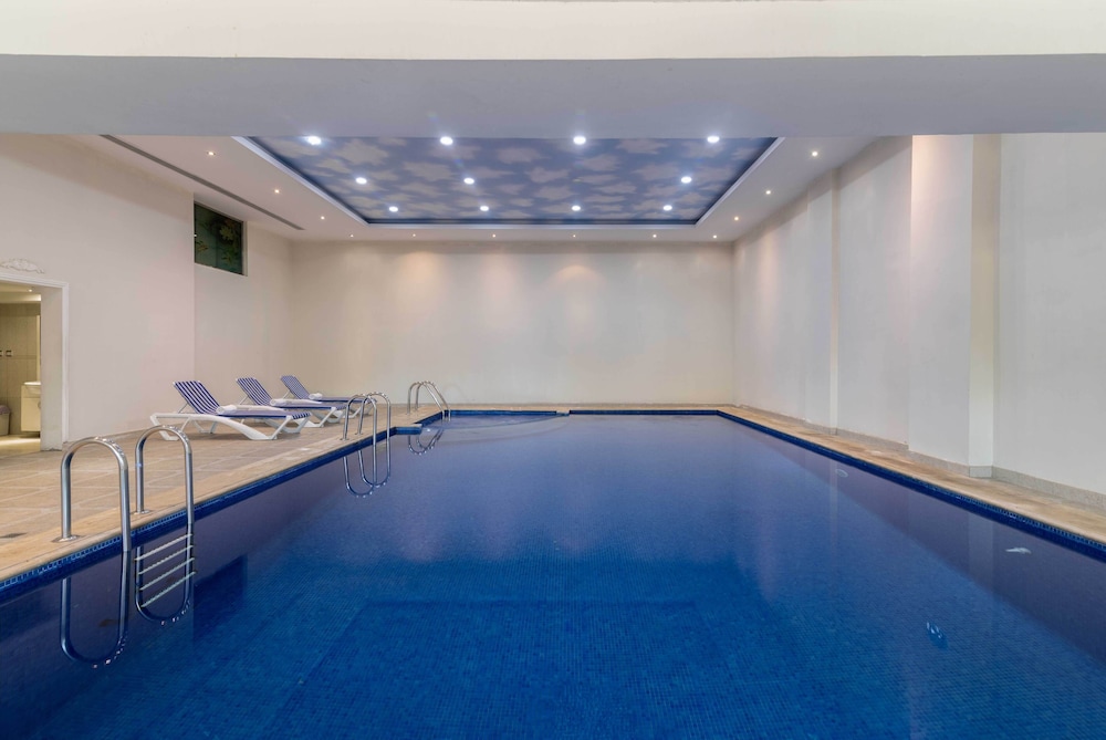 فندق ورويك الجبيل(Warwick Al Jubail Hotel) 33/70