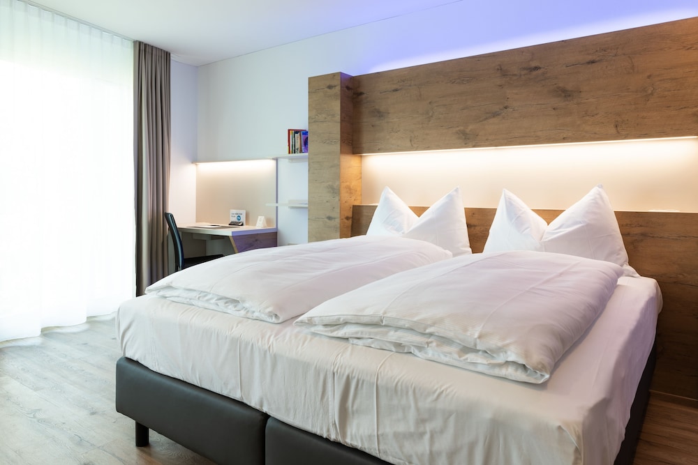 Jet Hotel Zurich Airport 9/45