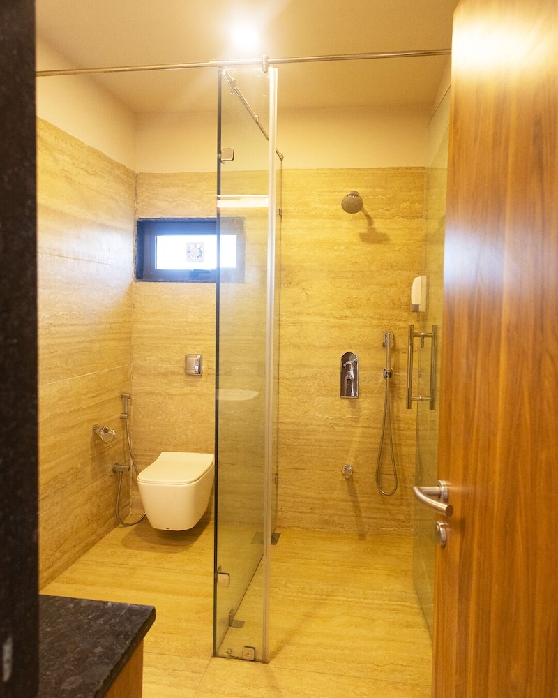 Hotel Rock Regency 55/55
