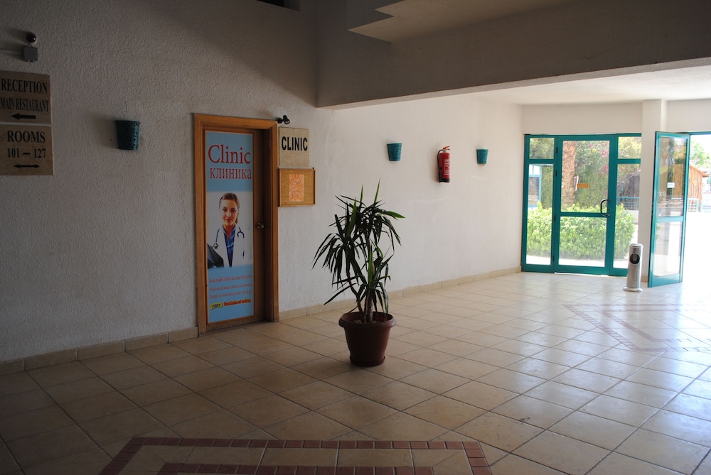 Sharm Cliff Resort 5/30