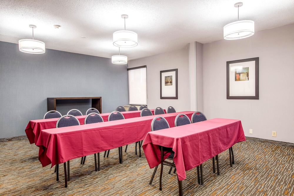 Comfort Inn Greenville - Haywood Mall 34/55