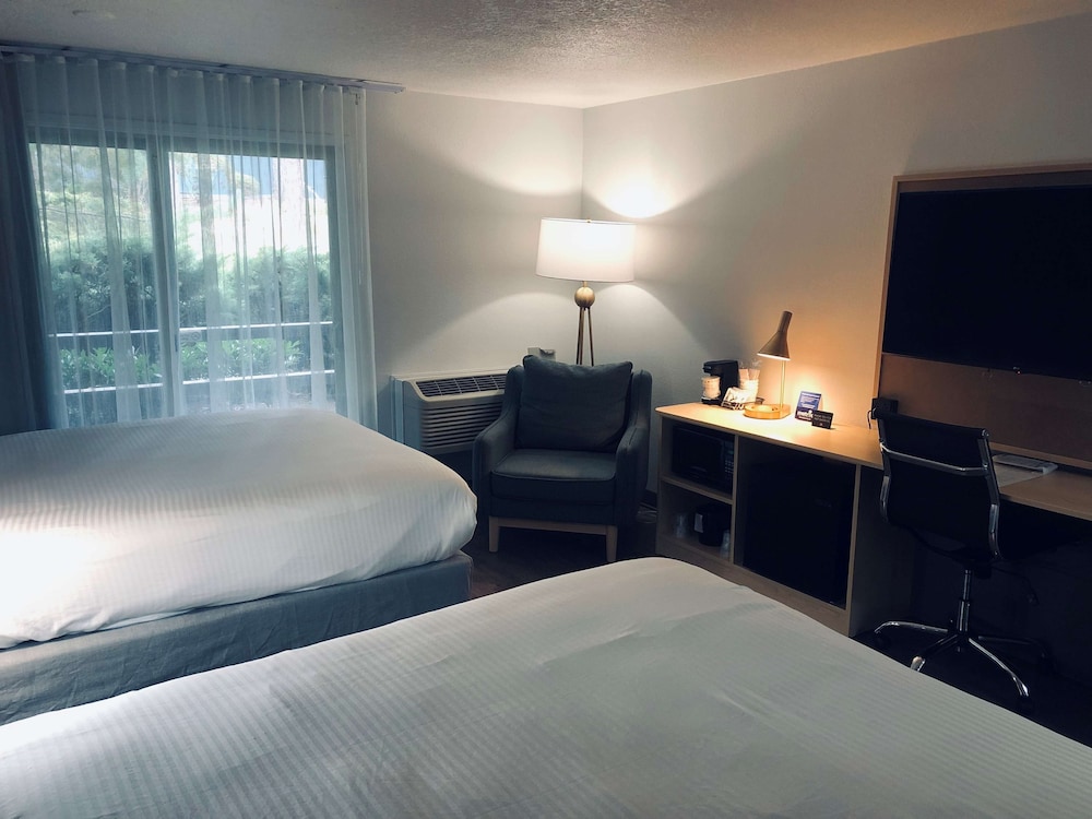 Best Western Portland West Beaverton 44/88