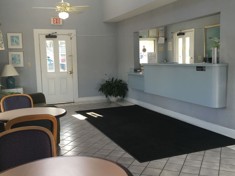 Woodstream Inn 10/57