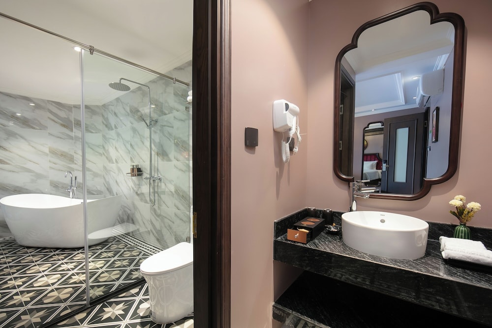 Acoustic Hotel And Spa 45/50