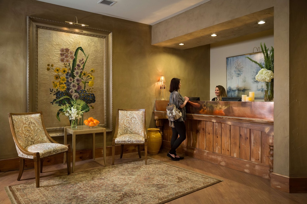 Inn At Leola Village 10/72