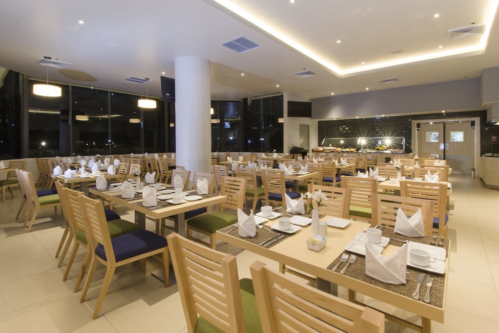 restaurant-cafeteria