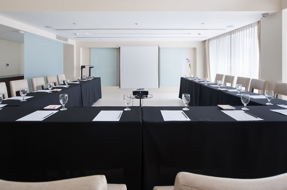 The Picasso Boutique Serviced Residences 73/79