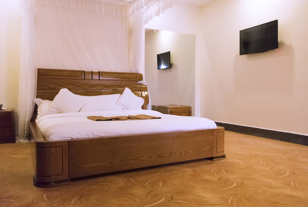 Cephas Inn 22/66