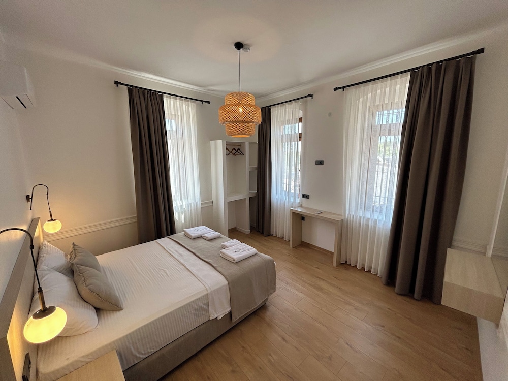 La Luna Otel Cunda 22/50