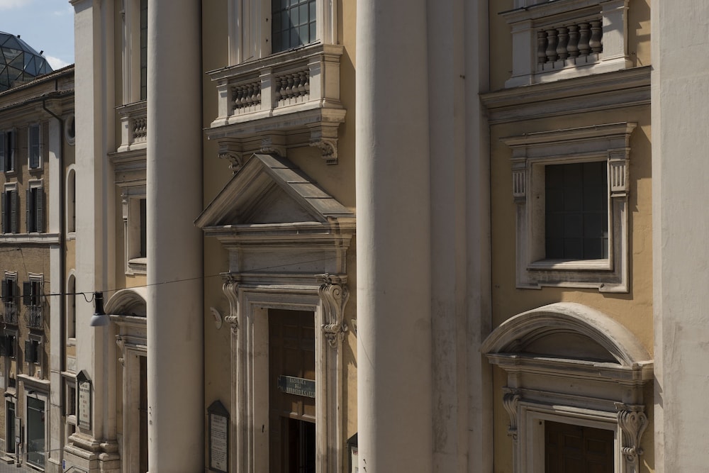 San Carlo Suite 67/71