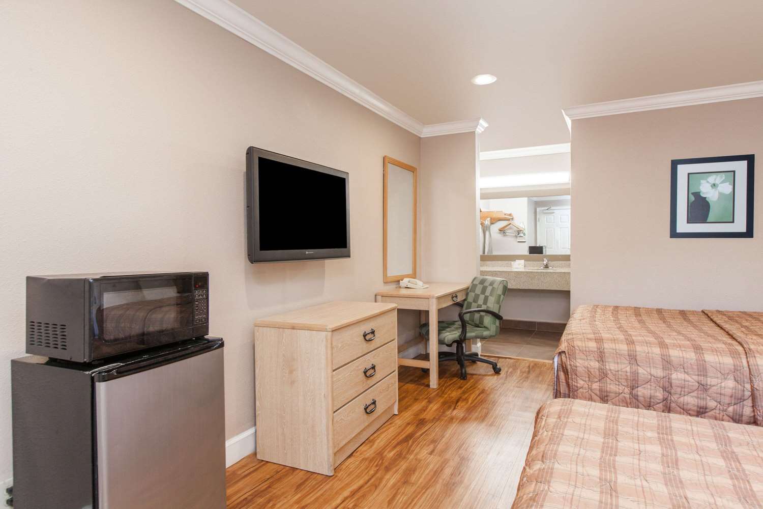 Days Inn By Wyndham San Francisco S/Oyster Point Airport 3/9