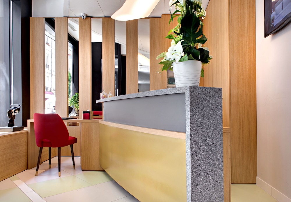 Lobby at Les Jardins de Mademoiselle & SPA, PARIS