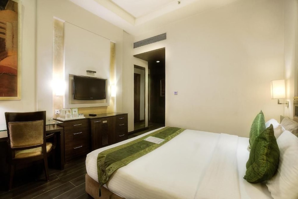 Hotel Western Court Panchkula 27/50