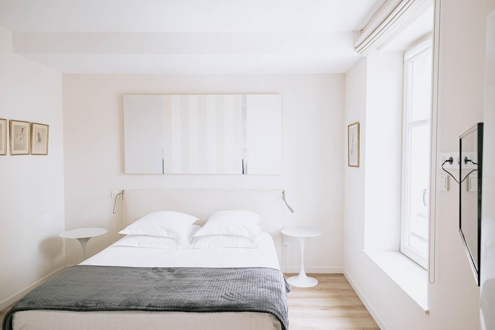 La Suite 35 5/28