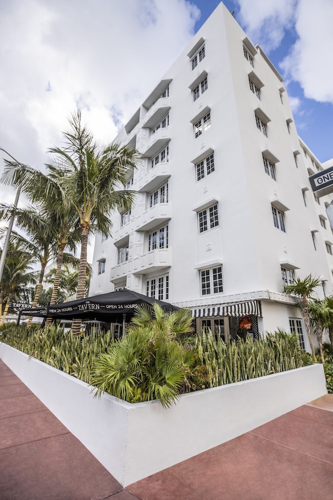 Hotel Croydon Miami Beach 2/75
