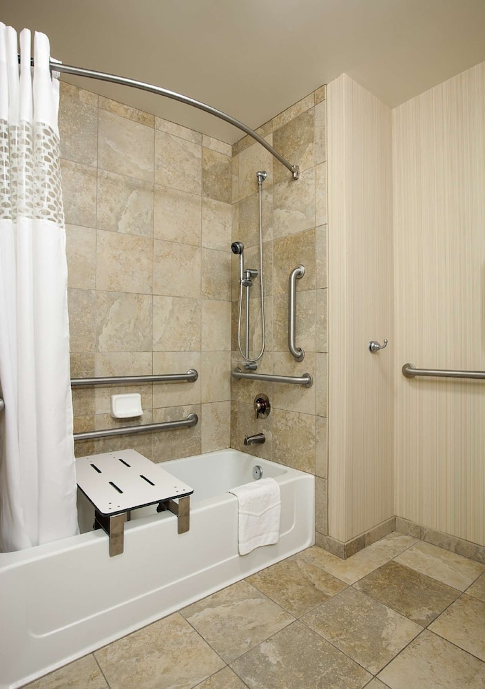 Hampton Inn & Suites Phoenix North/Happy Valley 16/43