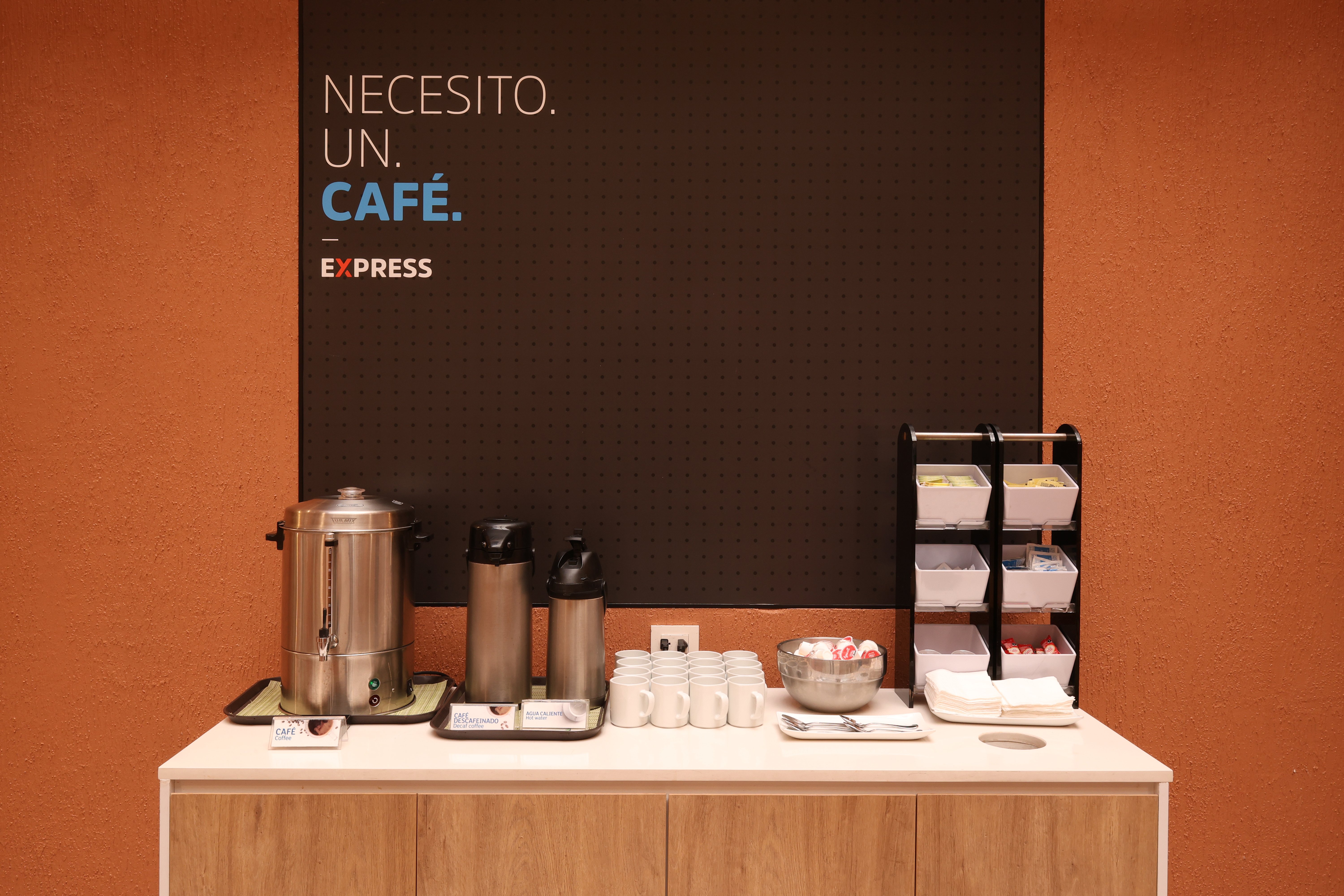 Holiday Inn Express Monterrey Galerias Sn Jeronimo 12/76