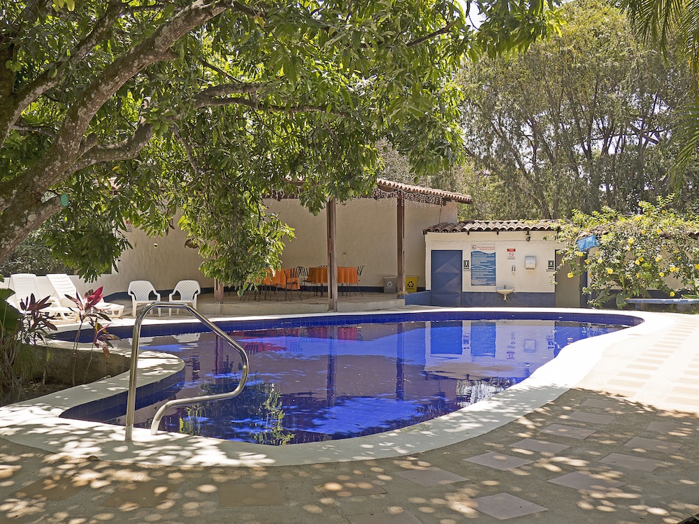 Hotel Aeropuerto 44/50