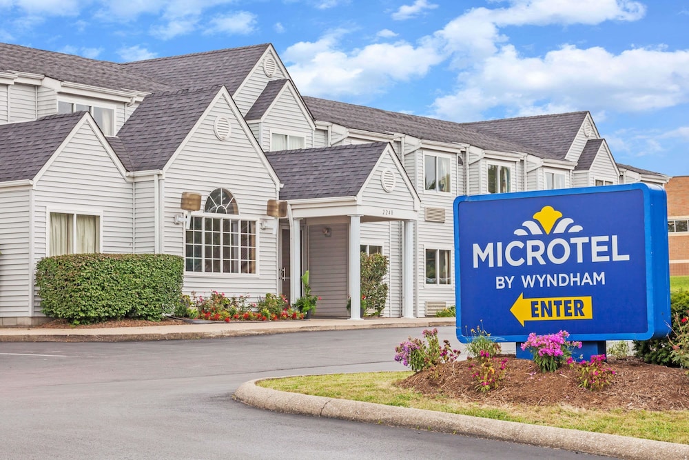 Microtel Inn & Suites by Wyndham Lexington 3/30