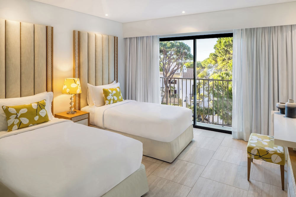 3 BEDROOMS, GARDEN, SUITE