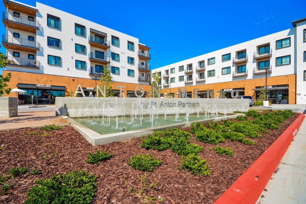 Global Luxury Suites in Menlo Park 41/50