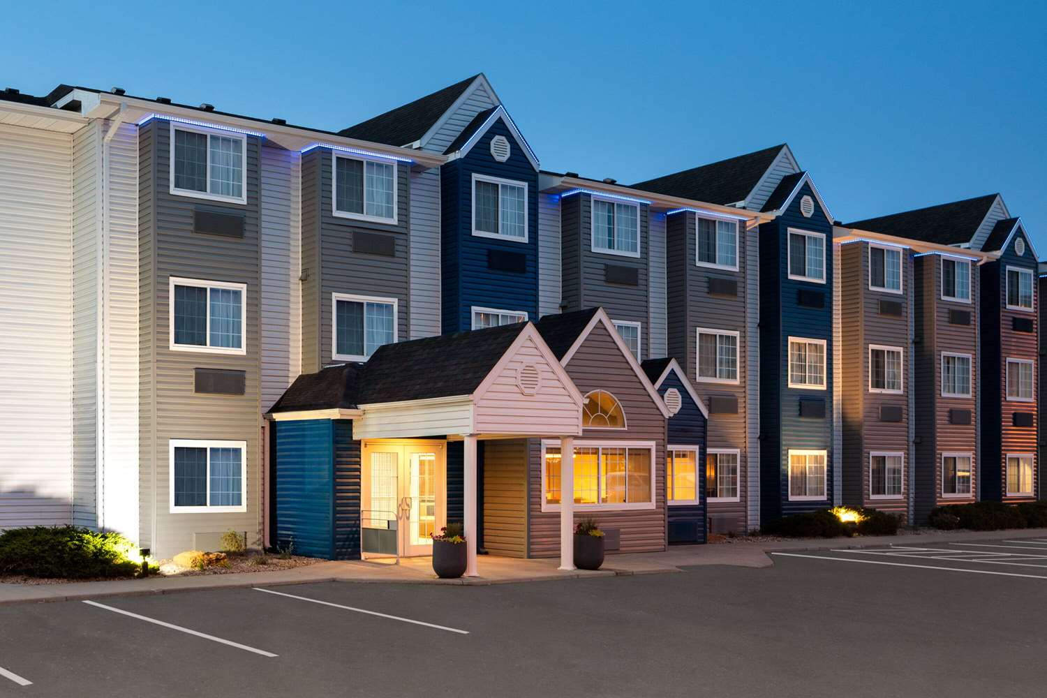 Microtel Inn Suites by Wyndham Rapid City 43/48