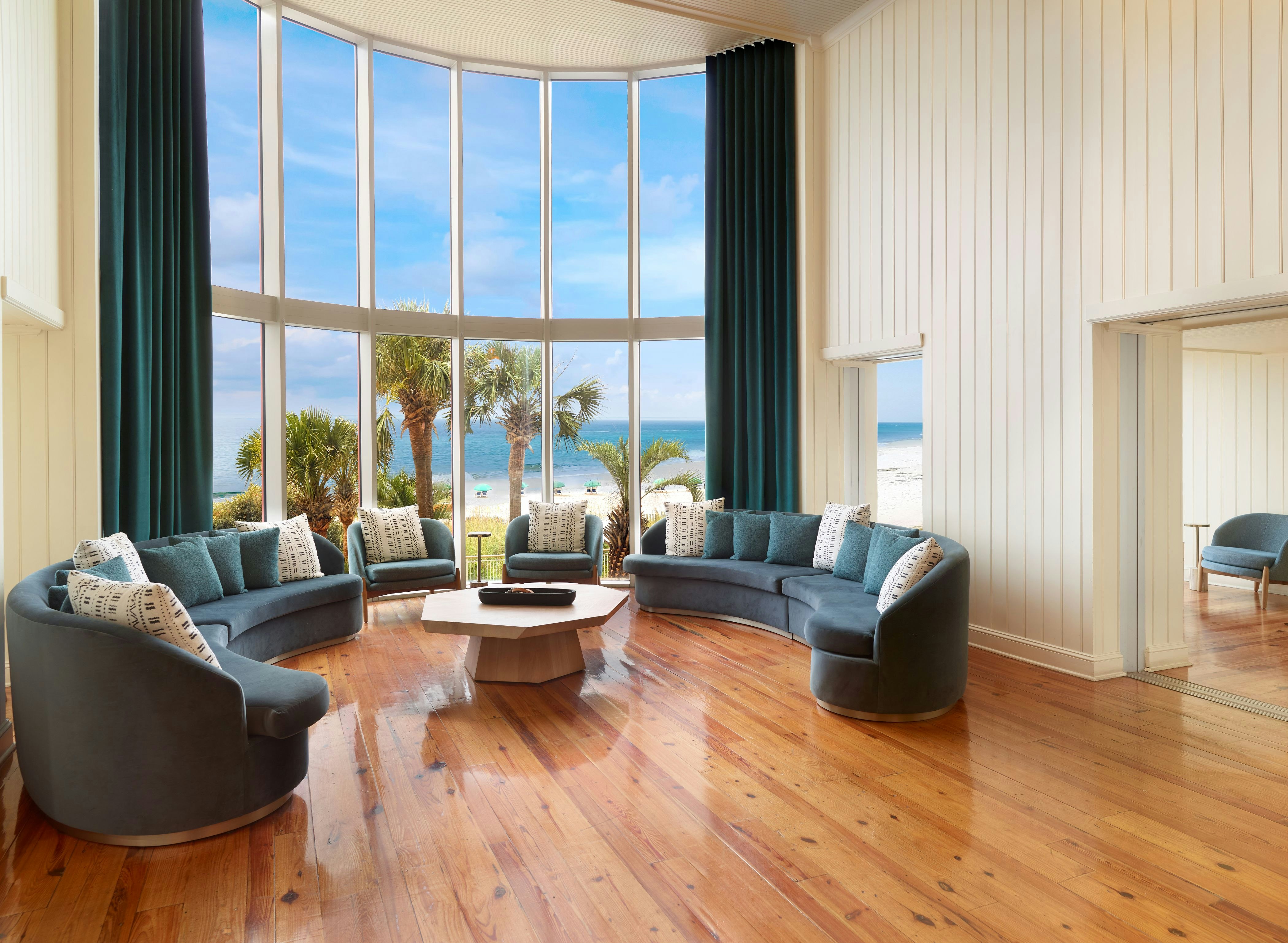 Hampton Inn Suites Myrtle Beach Oceanfront 29/50