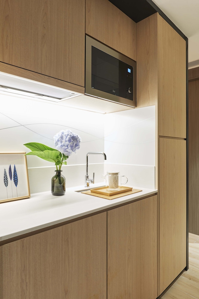 CM+ Hotels and Serviced Apartments 1/44