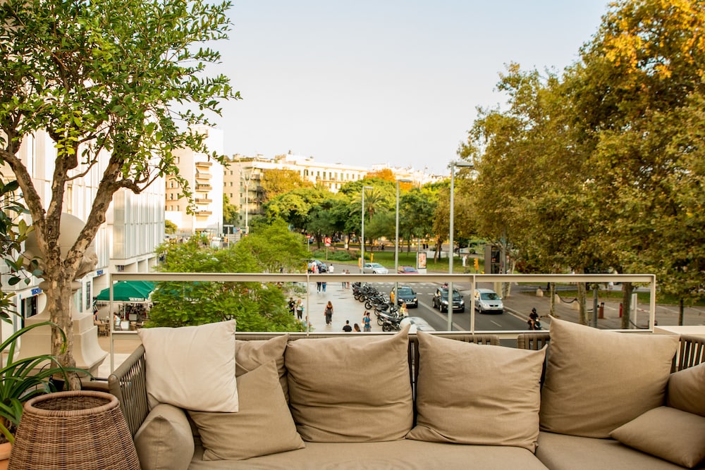 Oasis Hotel 50/69