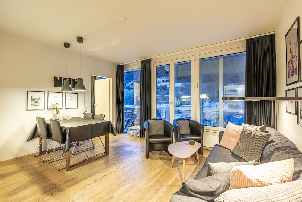 Haus Lothringen 27/50