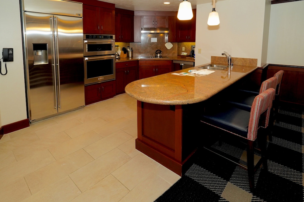 Heavenly Village Condos 47/67