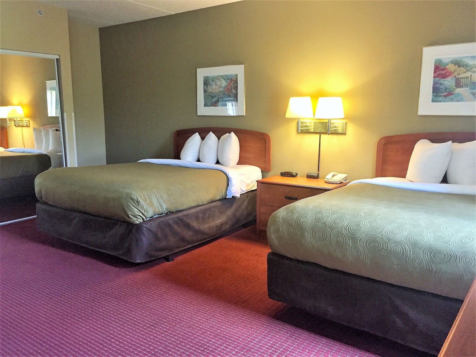 جناح بسريرين كوين بمطبخ، MainStay Suites Wilmington - University Area 4/6