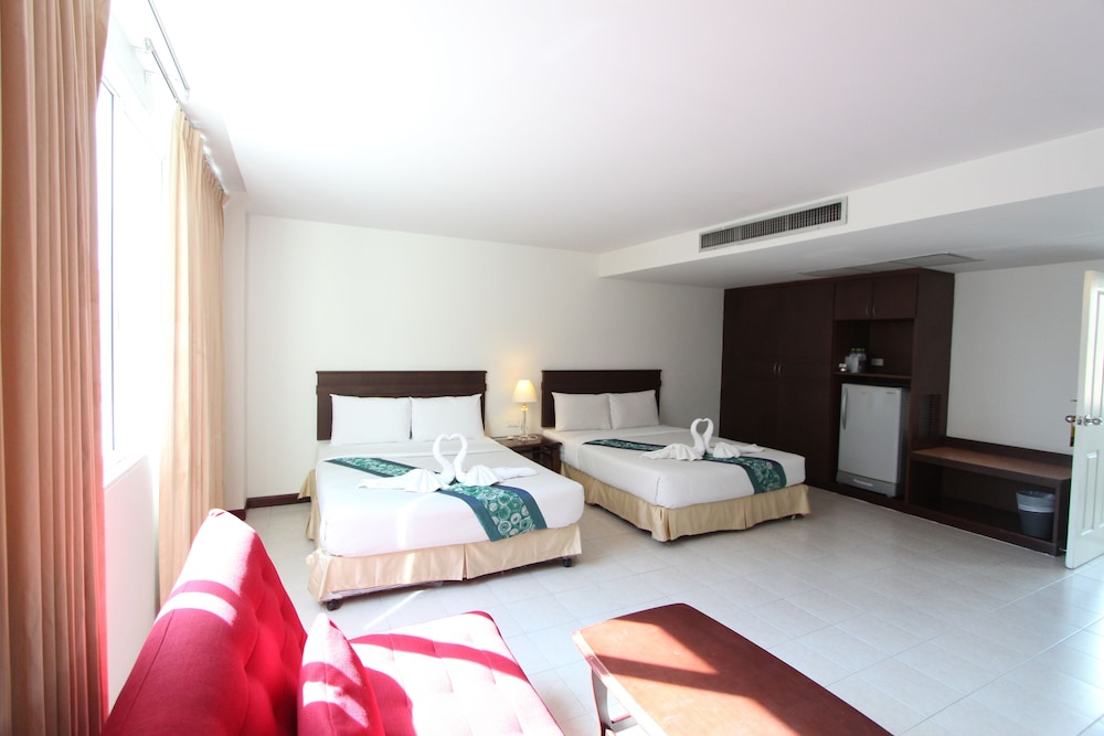 CROWN PATTAYA BEACH HOTEL 15/58