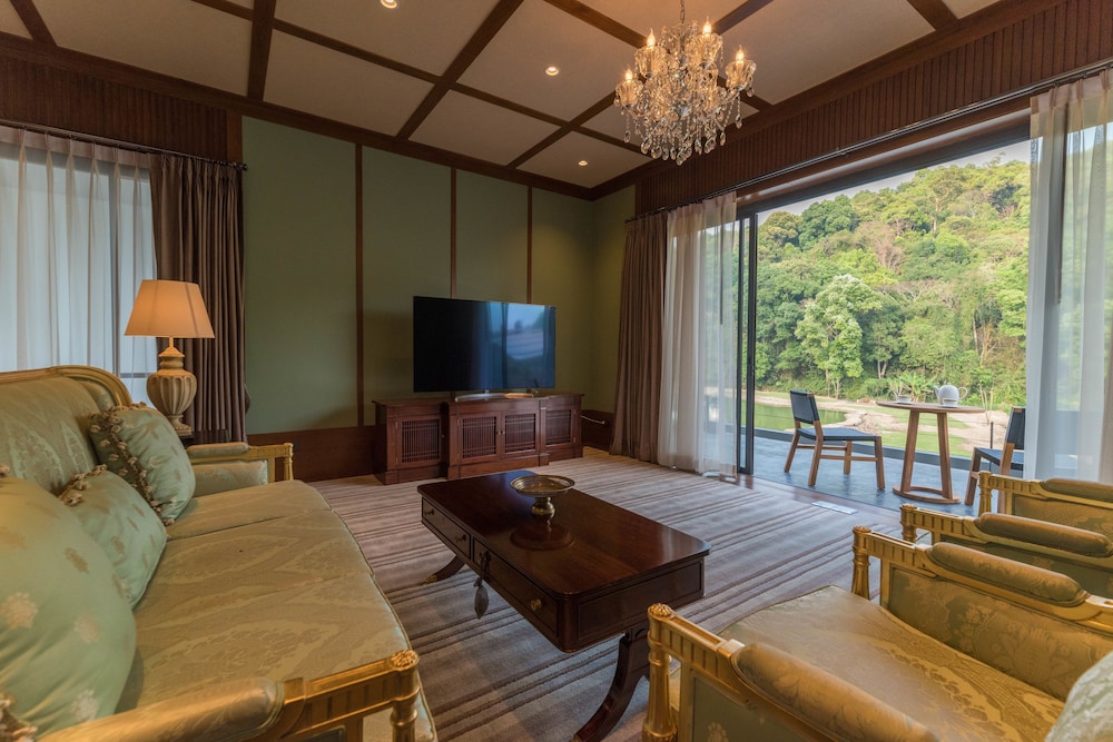 ONSEN @ MONCHAM 40/65